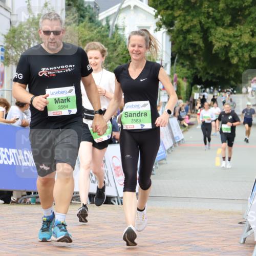 31.08.2025 - 21. Blankeneser Heldenlauf Strokosch-Dieckow http://msf.ph/oto/8662558 31.08.2025 11:24:16 Ziel 3100, 3099, 3309, 3584, 3583 meine-sportfotos.de