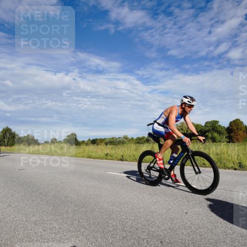 31.08.2025 - Elbe Triathlon Hamburg Michael Burmester http://msf.ph/oto/8662561 31.08.2025 09:23:58 Radfahren 185, 212, 309, 353, 432, 470, 481, 512, 549, 639, 695 meine-sportfotos.de