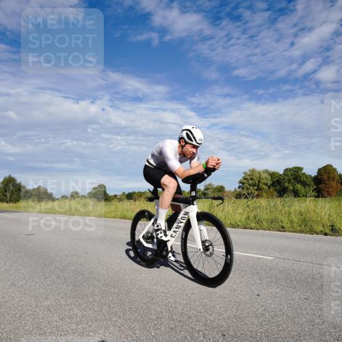 31.08.2025 - Elbe Triathlon Hamburg Michael Burmester http://msf.ph/oto/8662578 31.08.2025 09:24:06 Radfahren 185, 309, 436, 470, 511, 536, 695 meine-sportfotos.de