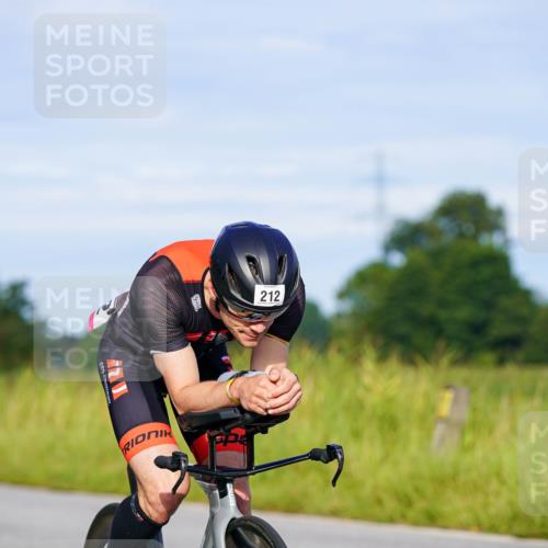 31.08.2025 - Elbe Triathlon Hamburg Michael Burmester http://msf.ph/oto/8662586 31.08.2025 09:11:08 Radfahren 212, 395 meine-sportfotos.de