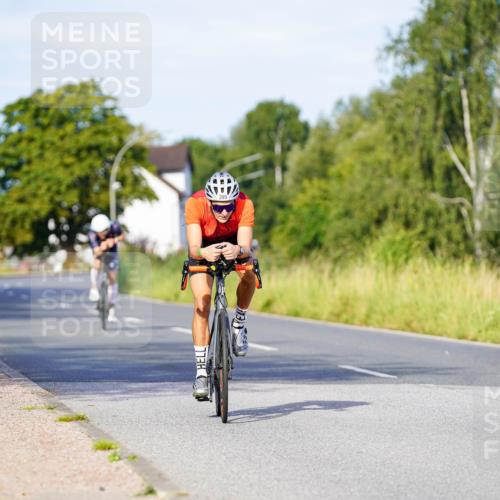 31.08.2025 - Elbe Triathlon Hamburg Michael Burmester http://msf.ph/oto/8662588 31.08.2025 09:11:13 Radfahren 395, 600 meine-sportfotos.de