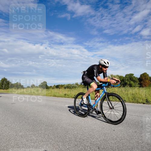 31.08.2025 - Elbe Triathlon Hamburg Michael Burmester http://msf.ph/oto/8662590 31.08.2025 09:24:20 Radfahren 233, 288, 335, 418, 435, 454, 473, 499, 728 meine-sportfotos.de