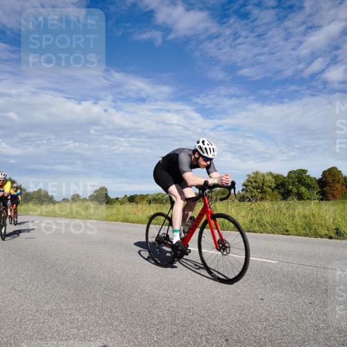 31.08.2025 - Elbe Triathlon Hamburg Michael Burmester http://msf.ph/oto/8662598 31.08.2025 09:24:25 Radfahren 180, 288, 418, 454, 499, 653 meine-sportfotos.de