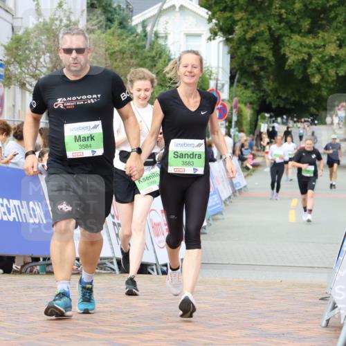 31.08.2025 - 21. Blankeneser Heldenlauf Strokosch-Dieckow http://msf.ph/oto/8662602 31.08.2025 11:24:16 Ziel 3100, 3099, 3309, 3584, 3583 meine-sportfotos.de