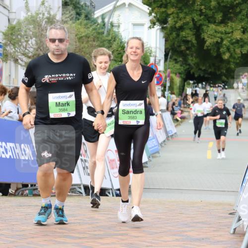 31.08.2025 - 21. Blankeneser Heldenlauf Strokosch-Dieckow http://msf.ph/oto/8662610 31.08.2025 11:24:16 Ziel 3100, 3099, 3309, 3584, 3583 meine-sportfotos.de