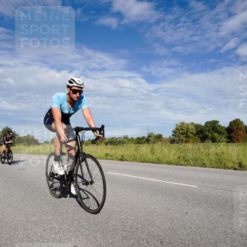 31.08.2025 - Elbe Triathlon Hamburg Michael Burmester http://msf.ph/oto/8662661 31.08.2025 09:25:20 Radfahren 293, 462, 546, 753 meine-sportfotos.de
