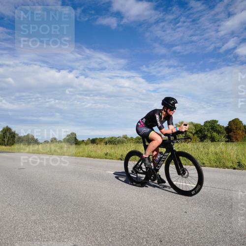 31.08.2025 - Elbe Triathlon Hamburg Michael Burmester http://msf.ph/oto/8662663 31.08.2025 09:25:20 Radfahren 293, 462, 546, 753 meine-sportfotos.de