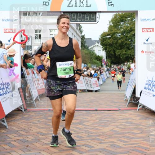 31.08.2025 - 21. Blankeneser Heldenlauf Strokosch-Dieckow http://msf.ph/oto/8662668 31.08.2025 11:22:03 Ziel 3344, 3639, 3413 meine-sportfotos.de