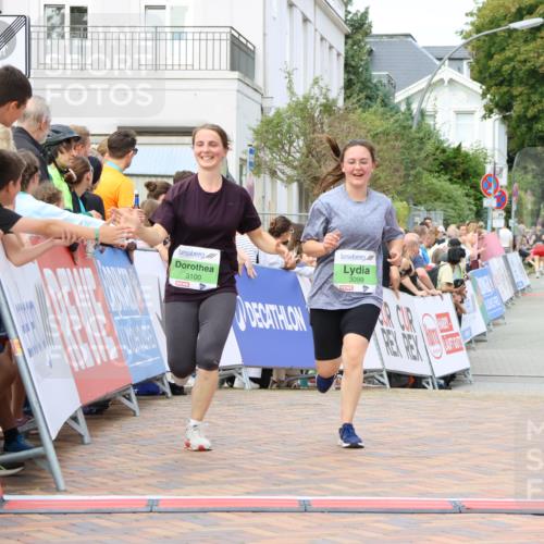 31.08.2025 - 21. Blankeneser Heldenlauf Strokosch-Dieckow http://msf.ph/oto/8662680 31.08.2025 11:24:07 Ziel 3101, 3100, 3099, 3659 meine-sportfotos.de