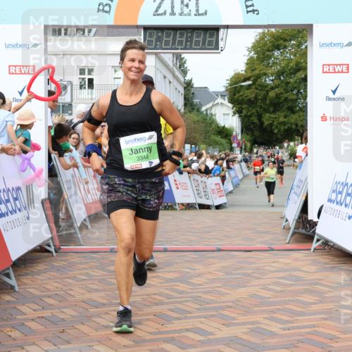 31.08.2025 - 21. Blankeneser Heldenlauf Strokosch-Dieckow http://msf.ph/oto/8662683 31.08.2025 11:22:03 Ziel 3344, 3639, 3413 meine-sportfotos.de