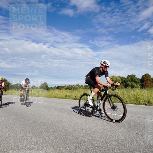 31.08.2025 - Elbe Triathlon Hamburg Michael Burmester http://msf.ph/oto/8662694 31.08.2025 09:25:50 Radfahren 334, 348, 366, 424, 507, 550, 554, 625 meine-sportfotos.de
