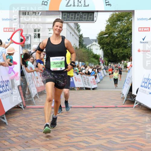 31.08.2025 - 21. Blankeneser Heldenlauf Strokosch-Dieckow http://msf.ph/oto/8662697 31.08.2025 11:22:03 Ziel 3344, 3639, 3413 meine-sportfotos.de