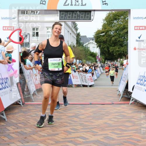 31.08.2025 - 21. Blankeneser Heldenlauf Strokosch-Dieckow http://msf.ph/oto/8662703 31.08.2025 11:22:03 Ziel 3344, 3639, 3413 meine-sportfotos.de