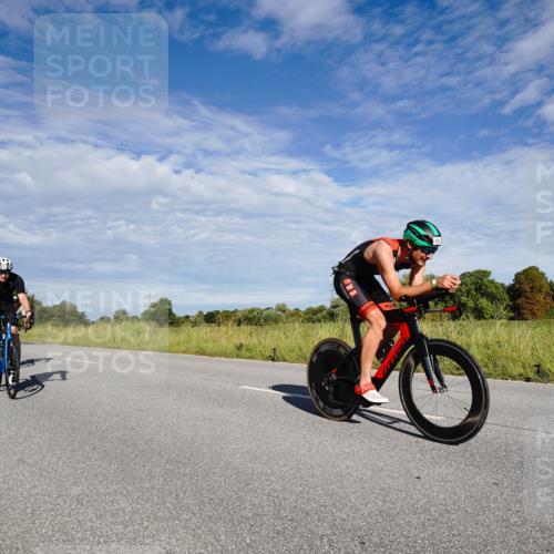 31.08.2025 - Elbe Triathlon Hamburg Michael Burmester http://msf.ph/oto/8662707 31.08.2025 09:25:58 Radfahren 301, 334, 523, 525, 551, 554, 579 meine-sportfotos.de