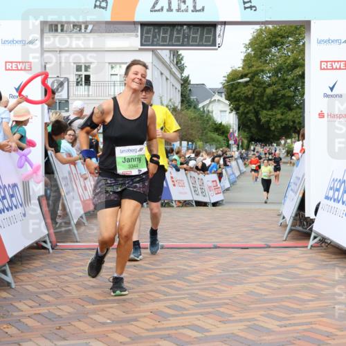 31.08.2025 - 21. Blankeneser Heldenlauf Strokosch-Dieckow http://msf.ph/oto/8662710 31.08.2025 11:22:02 Ziel 3344, 3639, 3413 meine-sportfotos.de