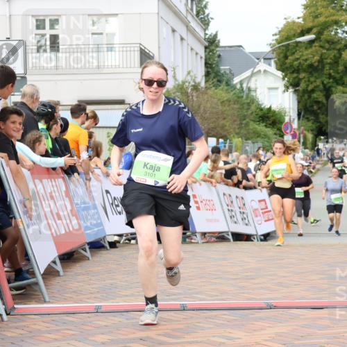 31.08.2025 - 21. Blankeneser Heldenlauf Strokosch-Dieckow http://msf.ph/oto/8662726 31.08.2025 11:24:01 Ziel 3493, 3337, 3101, 3659 meine-sportfotos.de