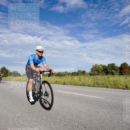 31.08.2025 - Elbe Triathlon Hamburg Michael Burmester http://msf.ph/oto/8662733 31.08.2025 09:26:29 Radfahren 175, 248, 316, 318, 341, 355, 395, 434, 438, 471, 558, 650 meine-sportfotos.de