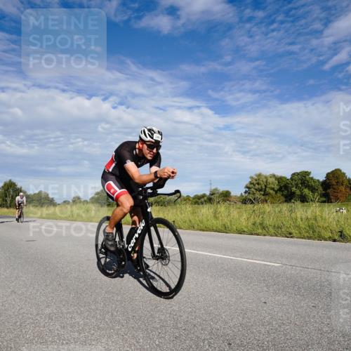 31.08.2025 - Elbe Triathlon Hamburg Michael Burmester http://msf.ph/oto/8662740 31.08.2025 09:26:34 Radfahren 248, 318, 341, 444, 445, 461, 558, 596, 650, 716, 725 meine-sportfotos.de