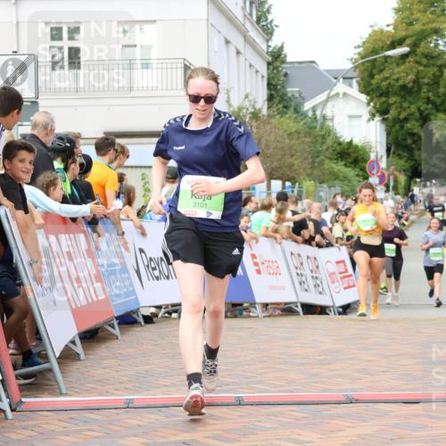31.08.2025 - 21. Blankeneser Heldenlauf Strokosch-Dieckow http://msf.ph/oto/8662742 31.08.2025 11:24:01 Ziel 3493, 3337, 3101, 3659 meine-sportfotos.de