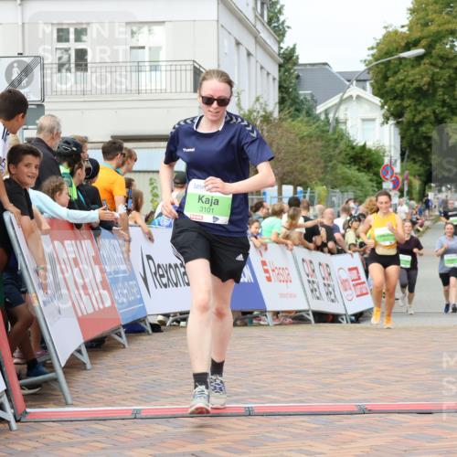 31.08.2025 - 21. Blankeneser Heldenlauf Strokosch-Dieckow http://msf.ph/oto/8662748 31.08.2025 11:24:01 Ziel 3493, 3337, 3101, 3659 meine-sportfotos.de
