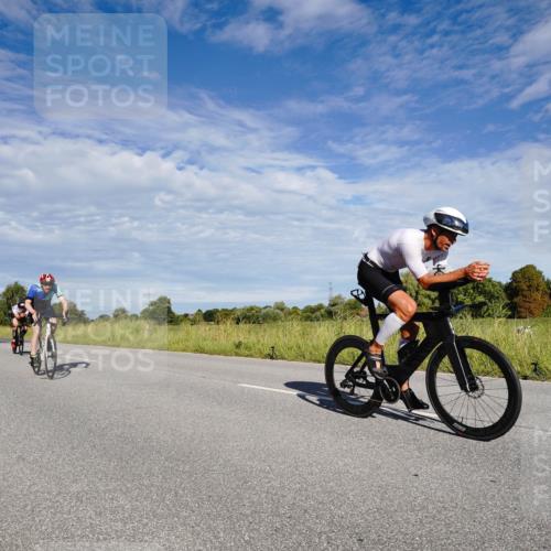 31.08.2025 - Elbe Triathlon Hamburg Michael Burmester http://msf.ph/oto/8662756 31.08.2025 09:26:42 Radfahren 183, 221, 261, 312, 596, 608, 615, 622, 631, 643, 716 meine-sportfotos.de
