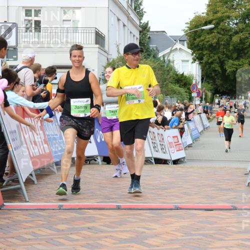 31.08.2025 - 21. Blankeneser Heldenlauf Strokosch-Dieckow http://msf.ph/oto/8662779 31.08.2025 11:22:01 Ziel 3344, 3639, 3413 meine-sportfotos.de