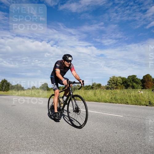 31.08.2025 - Elbe Triathlon Hamburg Michael Burmester http://msf.ph/oto/8662819 31.08.2025 09:27:37 Radfahren 269, 311, 321, 354, 496 meine-sportfotos.de