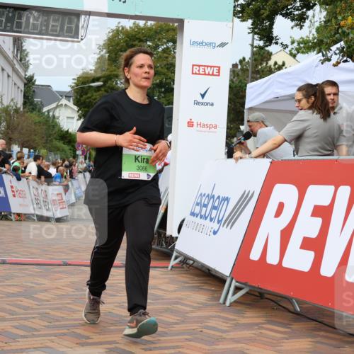 31.08.2025 - 21. Blankeneser Heldenlauf Strokosch-Dieckow http://msf.ph/oto/8662849 31.08.2025 11:21:52 Ziel 3018, 3658, 3066 meine-sportfotos.de