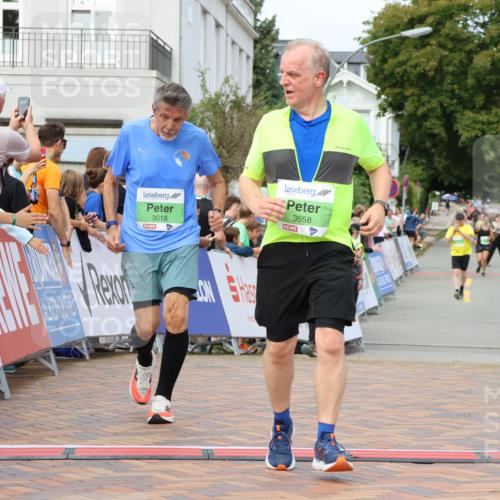 31.08.2025 - 21. Blankeneser Heldenlauf Strokosch-Dieckow http://msf.ph/oto/8662857 31.08.2025 11:21:46 Ziel 3018, 3658, 3110, 3111, 3066, 3654 meine-sportfotos.de