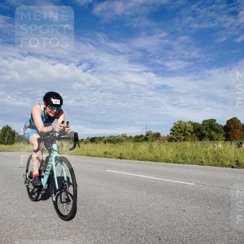 31.08.2025 - Elbe Triathlon Hamburg Michael Burmester http://msf.ph/oto/8662858 31.08.2025 09:28:25 Radfahren 281, 490, 562, 648, 672 meine-sportfotos.de