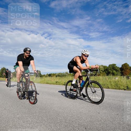 31.08.2025 - Elbe Triathlon Hamburg Michael Burmester http://msf.ph/oto/8662869 31.08.2025 09:28:36 Radfahren 337, 363, 414, 486, 588 meine-sportfotos.de