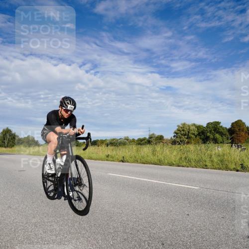 31.08.2025 - Elbe Triathlon Hamburg Michael Burmester http://msf.ph/oto/8662884 31.08.2025 09:28:46 Radfahren 274, 282, 298, 361, 466, 519, 723 meine-sportfotos.de