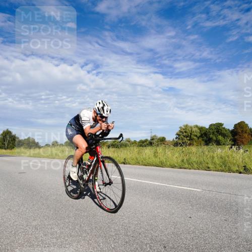 31.08.2025 - Elbe Triathlon Hamburg Michael Burmester http://msf.ph/oto/8662901 31.08.2025 09:29:00 Radfahren 216, 259, 292 meine-sportfotos.de