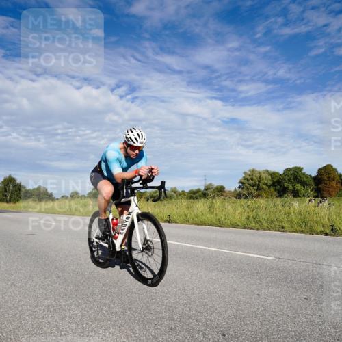31.08.2025 - Elbe Triathlon Hamburg Michael Burmester http://msf.ph/oto/8662915 31.08.2025 09:29:14 Radfahren 165, 359, 377, 660 meine-sportfotos.de
