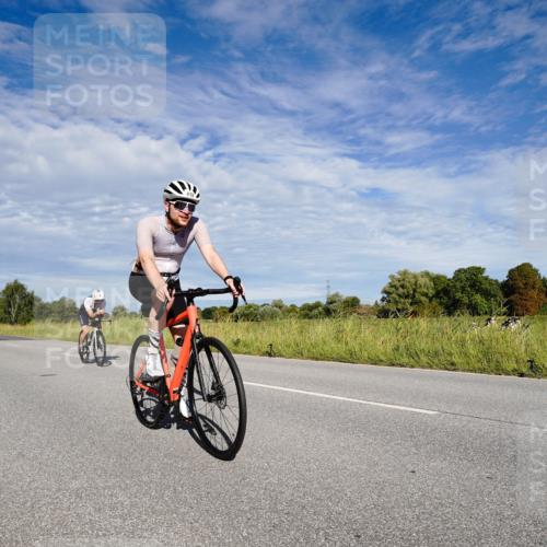 31.08.2025 - Elbe Triathlon Hamburg Michael Burmester http://msf.ph/oto/8662926 31.08.2025 09:29:35 Radfahren 286, 419, 522, 598 meine-sportfotos.de