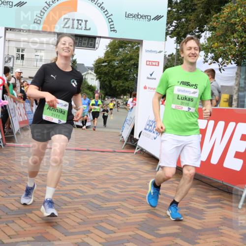 31.08.2025 - 21. Blankeneser Heldenlauf Strokosch-Dieckow http://msf.ph/oto/8662941 31.08.2025 11:21:42 Ziel 3658, 3110, 3111, 3654 meine-sportfotos.de