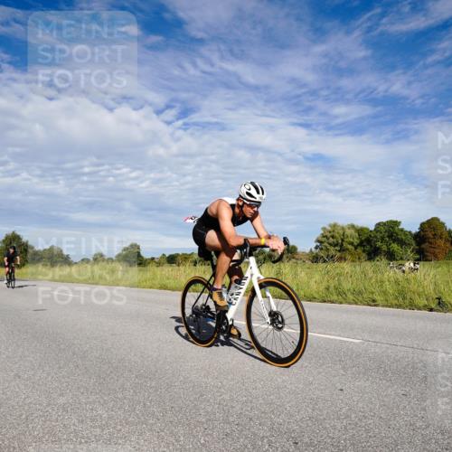 31.08.2025 - Elbe Triathlon Hamburg Michael Burmester http://msf.ph/oto/8663001 31.08.2025 09:30:45 Radfahren 192, 413, 602, 669, 684, 756 meine-sportfotos.de