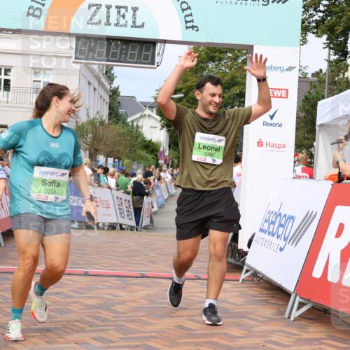 31.08.2025 - 21. Blankeneser Heldenlauf Strokosch-Dieckow http://msf.ph/oto/8663005 31.08.2025 11:02:34 Ziel 3380, 3379, 3135, 3136, 3406, 3727 meine-sportfotos.de