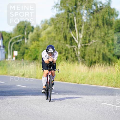 31.08.2025 - Elbe Triathlon Hamburg Michael Burmester http://msf.ph/oto/8663011 31.08.2025 09:13:44 Radfahren 190, 197, 322, 415, 467 meine-sportfotos.de