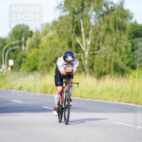 31.08.2025 - Elbe Triathlon Hamburg Michael Burmester http://msf.ph/oto/8663013 31.08.2025 09:13:44 Radfahren 190, 197, 322, 415, 467 meine-sportfotos.de