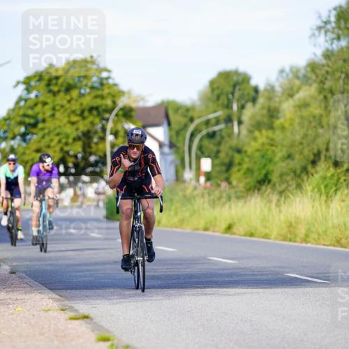31.08.2025 - Elbe Triathlon Hamburg Michael Burmester http://msf.ph/oto/8663028 31.08.2025 09:13:48 Radfahren 190, 322, 415, 467, 490, 533 meine-sportfotos.de