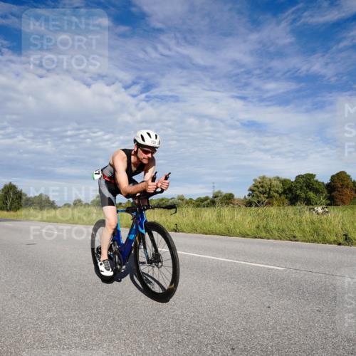 31.08.2025 - Elbe Triathlon Hamburg Michael Burmester http://msf.ph/oto/8663029 31.08.2025 09:31:02 Radfahren 245, 394, 489, 505, 737 meine-sportfotos.de