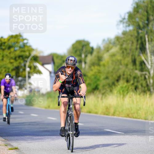 31.08.2025 - Elbe Triathlon Hamburg Michael Burmester http://msf.ph/oto/8663035 31.08.2025 09:13:49 Radfahren 190, 322, 414, 415, 490, 533 meine-sportfotos.de