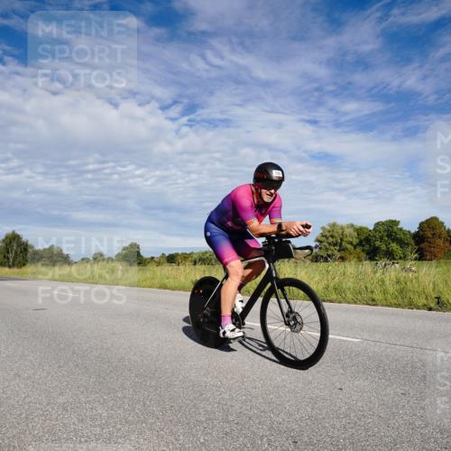 31.08.2025 - Elbe Triathlon Hamburg Michael Burmester http://msf.ph/oto/8663056 31.08.2025 09:31:37 Radfahren 244, 369, 666, 720 meine-sportfotos.de