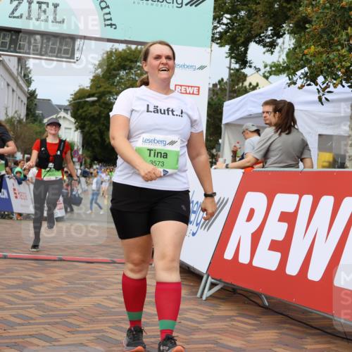 31.08.2025 - 21. Blankeneser Heldenlauf Strokosch-Dieckow http://msf.ph/oto/8663087 31.08.2025 11:21:14 Ziel 3573, 3392, 3085, 3285 meine-sportfotos.de