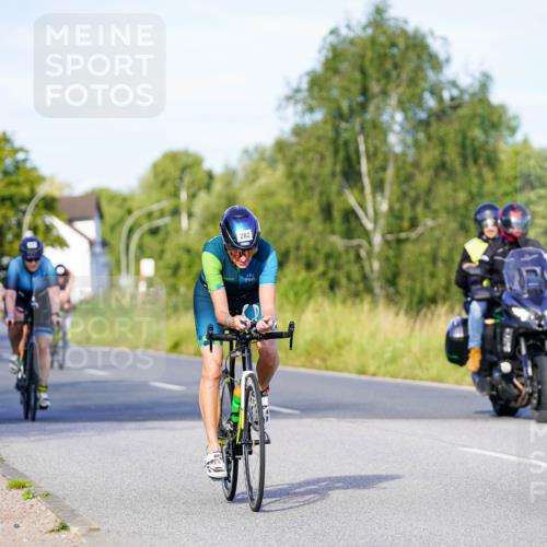 31.08.2025 - Elbe Triathlon Hamburg Michael Burmester http://msf.ph/oto/8663093 31.08.2025 09:14:03 Radfahren 210, 221, 282, 305, 360, 384, 519, 551, 554 meine-sportfotos.de