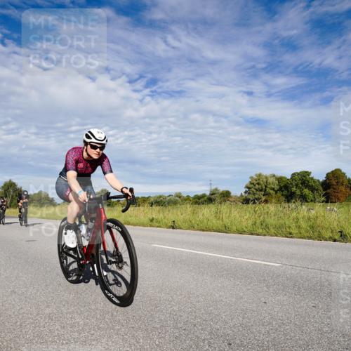 31.08.2025 - Elbe Triathlon Hamburg Michael Burmester http://msf.ph/oto/8663098 31.08.2025 09:32:17 Radfahren 284, 374, 420, 463, 528, 635, 646, 717 meine-sportfotos.de