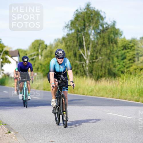 31.08.2025 - Elbe Triathlon Hamburg Michael Burmester http://msf.ph/oto/8663101 31.08.2025 09:14:05 Radfahren 210, 282, 305, 360, 384, 519, 554 meine-sportfotos.de