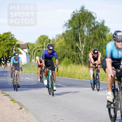 31.08.2025 - Elbe Triathlon Hamburg Michael Burmester http://msf.ph/oto/8663106 31.08.2025 09:14:05 Radfahren 210, 282, 305, 360, 384, 519, 554 meine-sportfotos.de