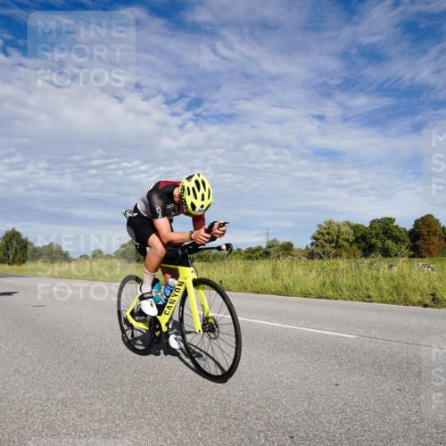 31.08.2025 - Elbe Triathlon Hamburg Michael Burmester http://msf.ph/oto/8663113 31.08.2025 09:32:34 Radfahren 253, 392, 674, 712 meine-sportfotos.de